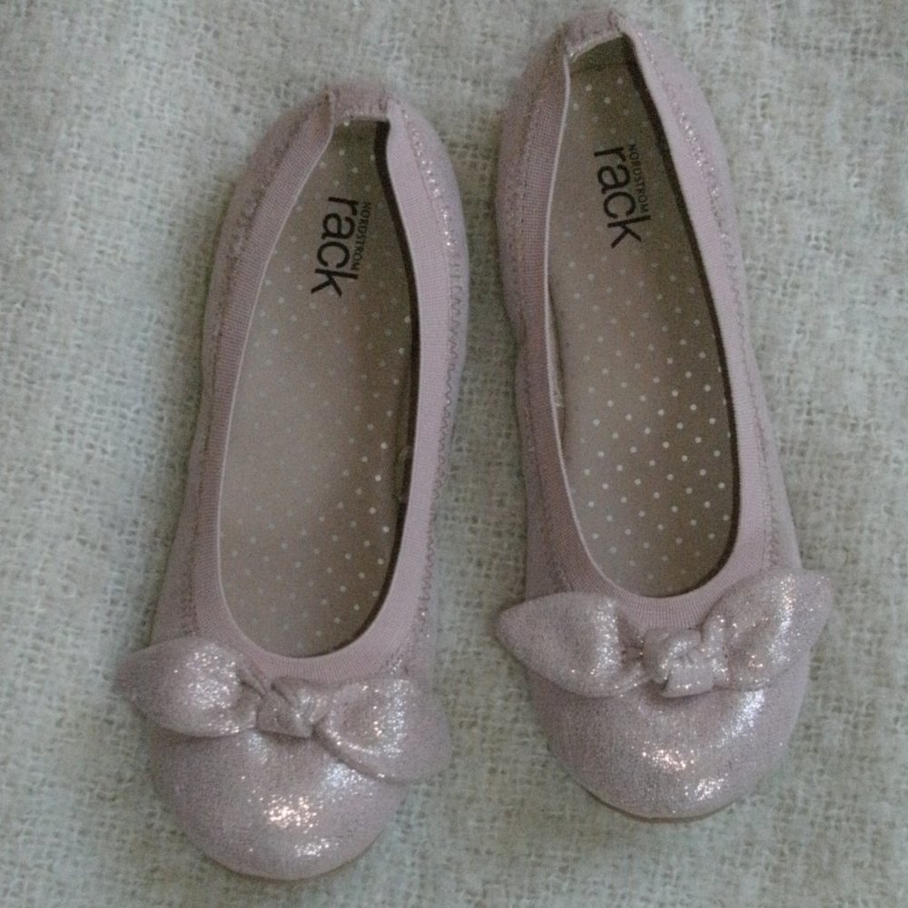 Nordstrom Rack Pink Metallic Ballet Flats Shoes with Bows girls size 1